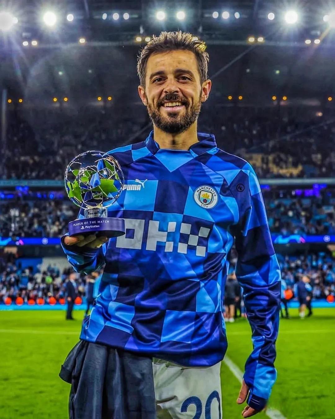 刚刚！今晨上海海港备战社区盾埃因霍温手感冰凉备战葡超，布莱顿国际比赛日回应争议的简单介绍